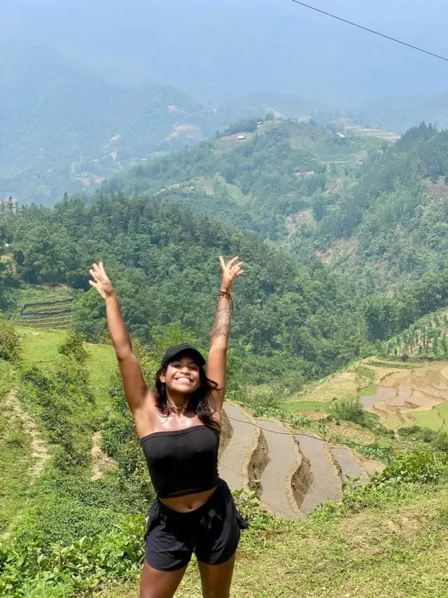 Juliana Marins durante sua viagem para a Ásia
